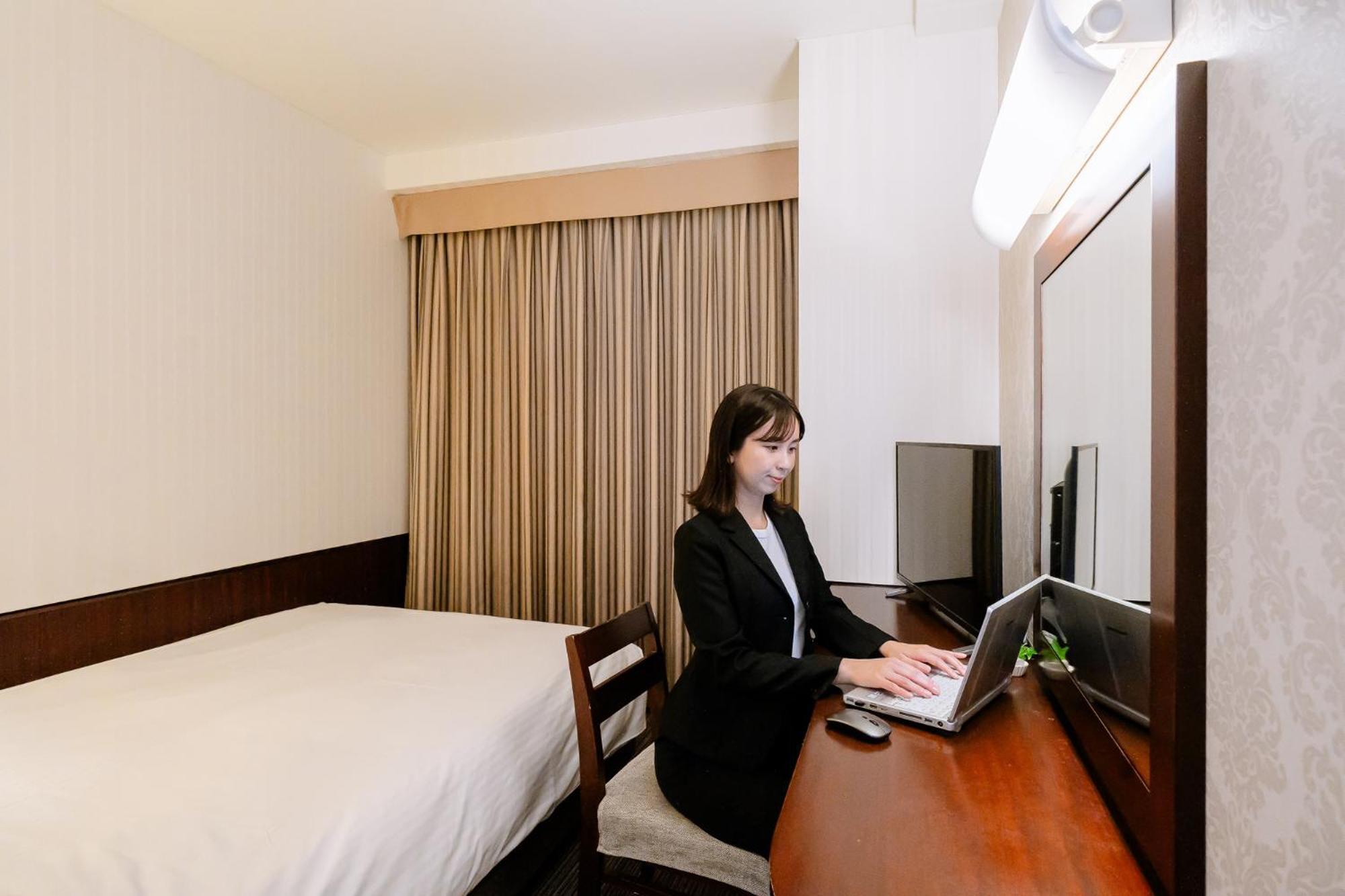 אוסקה Hotel Hillarys מראה חיצוני תמונה