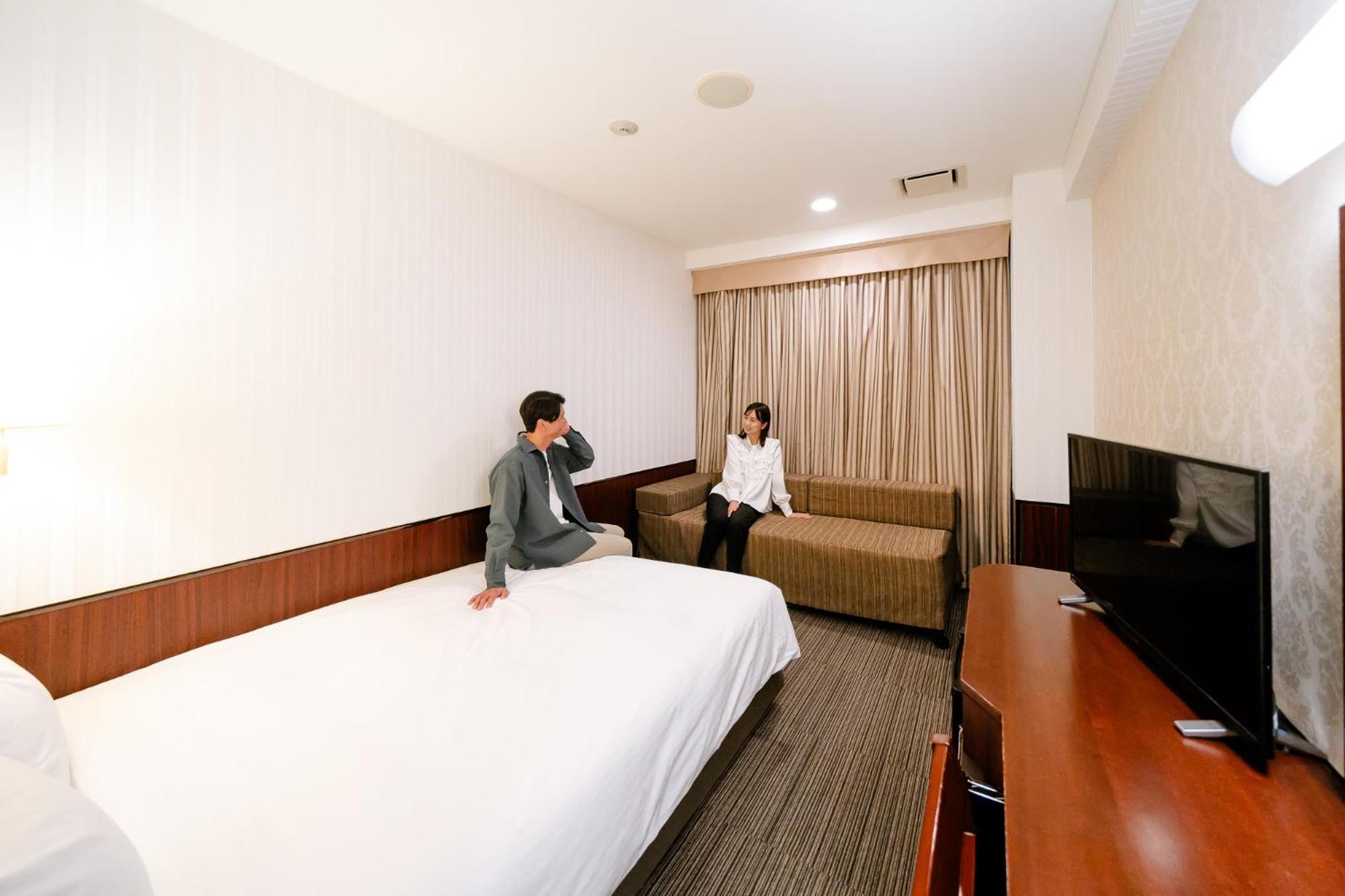 אוסקה Hotel Hillarys מראה חיצוני תמונה